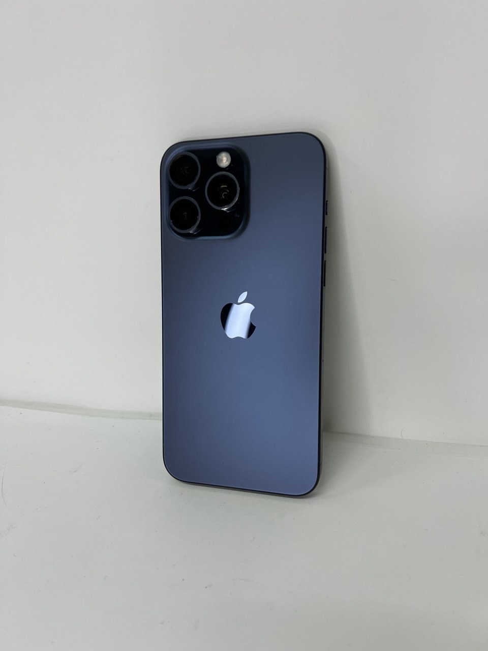Apple iPhone 15 Pro Max 8 GB / 256GB / Blue Titanium (MU6T3J/A)