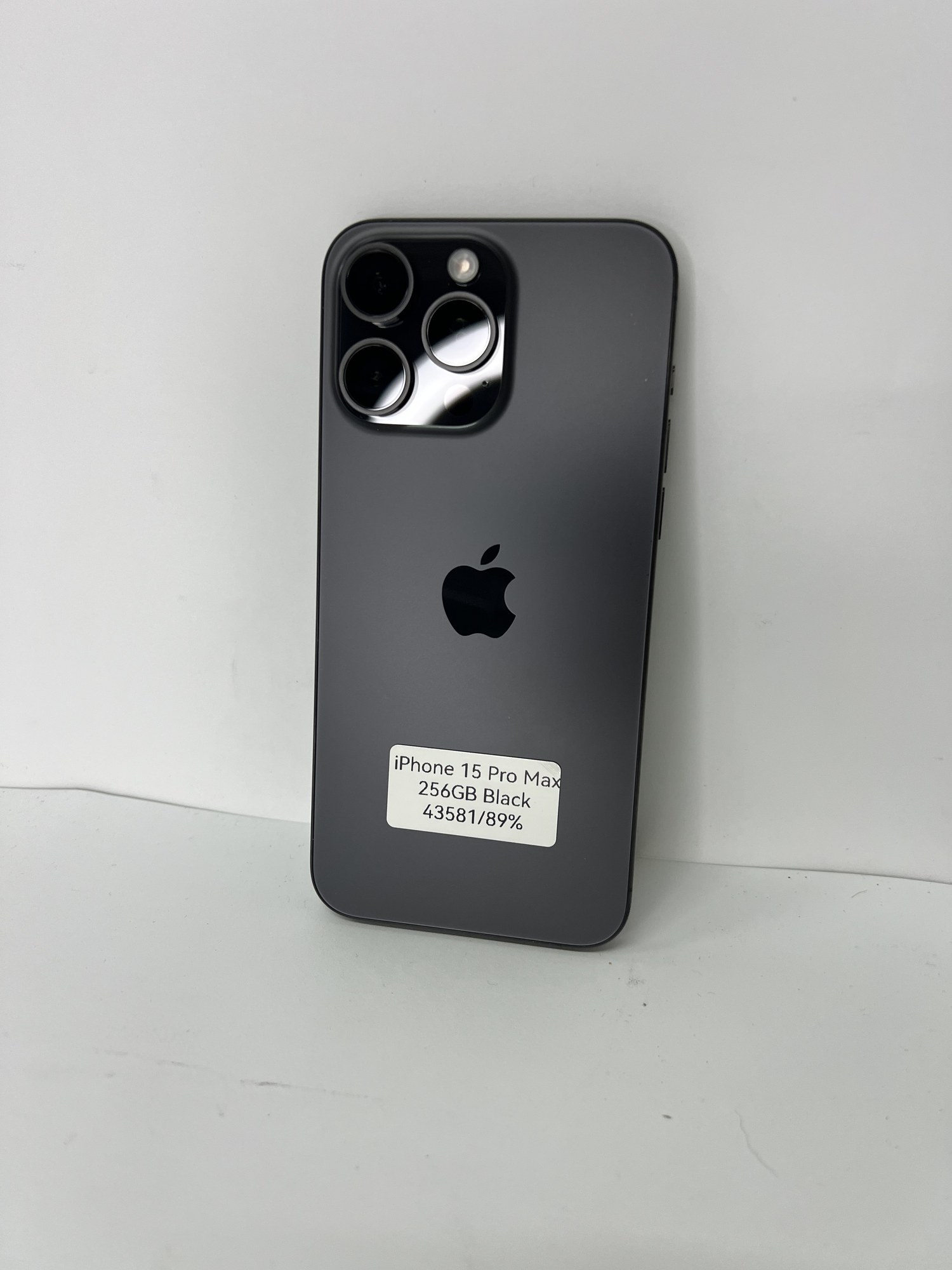 Apple iPhone 15 Pro Max 8 GB / 256GB / Black (MU6P3J/A)