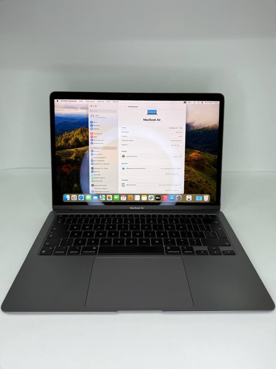 Apple MacBook Air 13.3 M1 8 GB / 256GB / Space Gray (A2337)