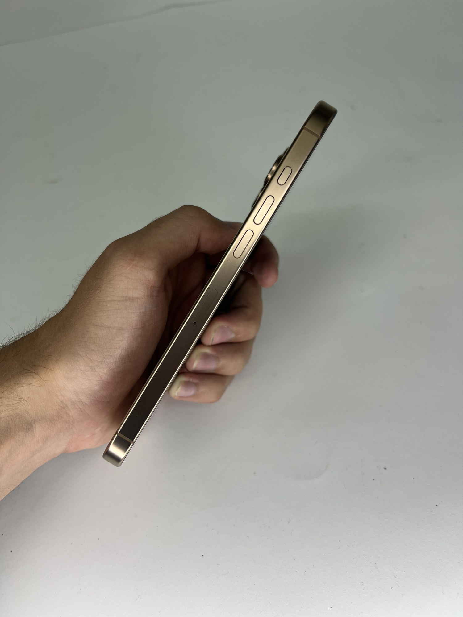 Apple iPhone 16 Pro Max 8 GB / 256GB / Desert (MYWJ3J/A)
