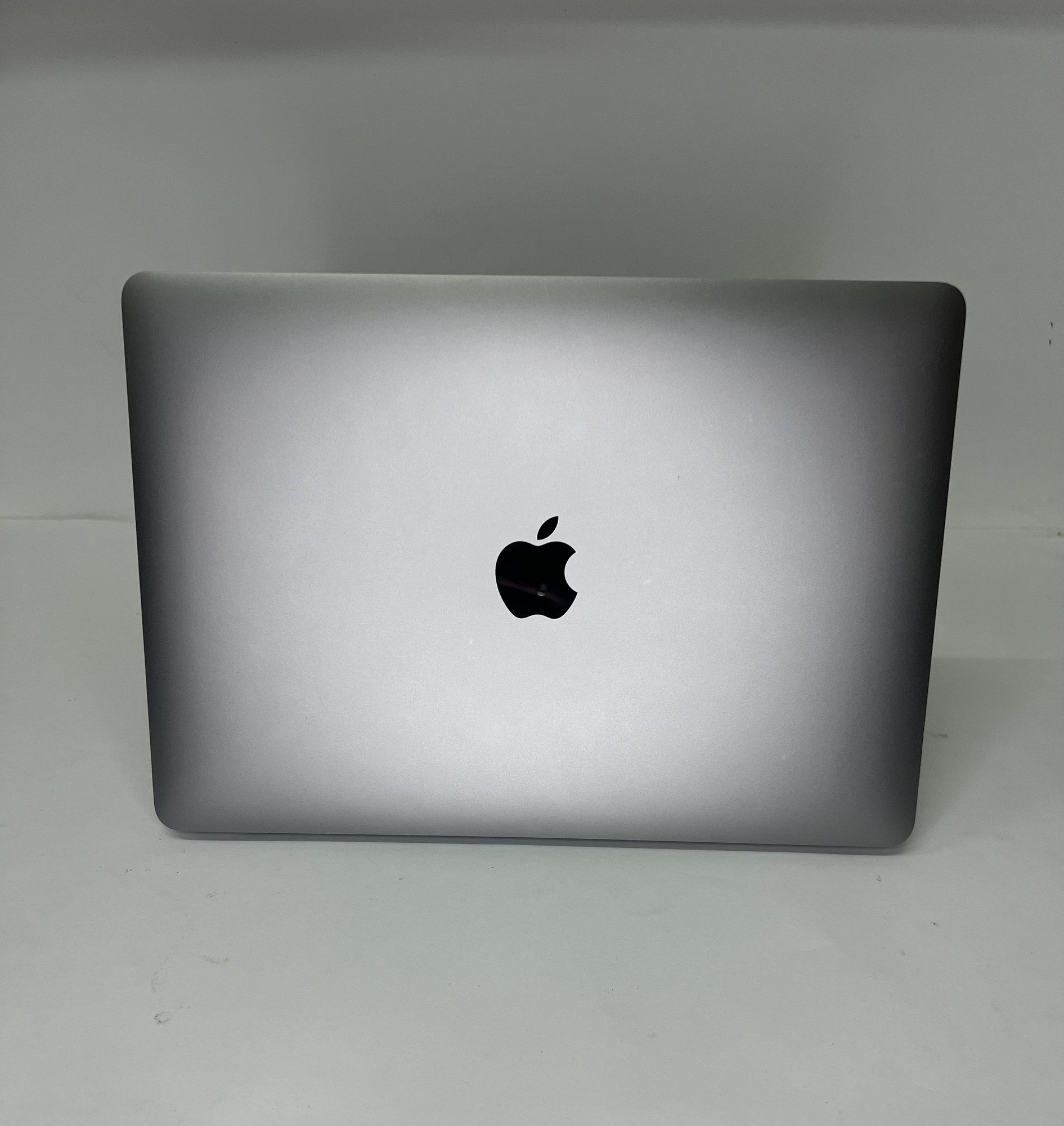 Apple MacBook Pro 13.3 Intel i5 8 GB / 256GB / Space Gray (A2289)