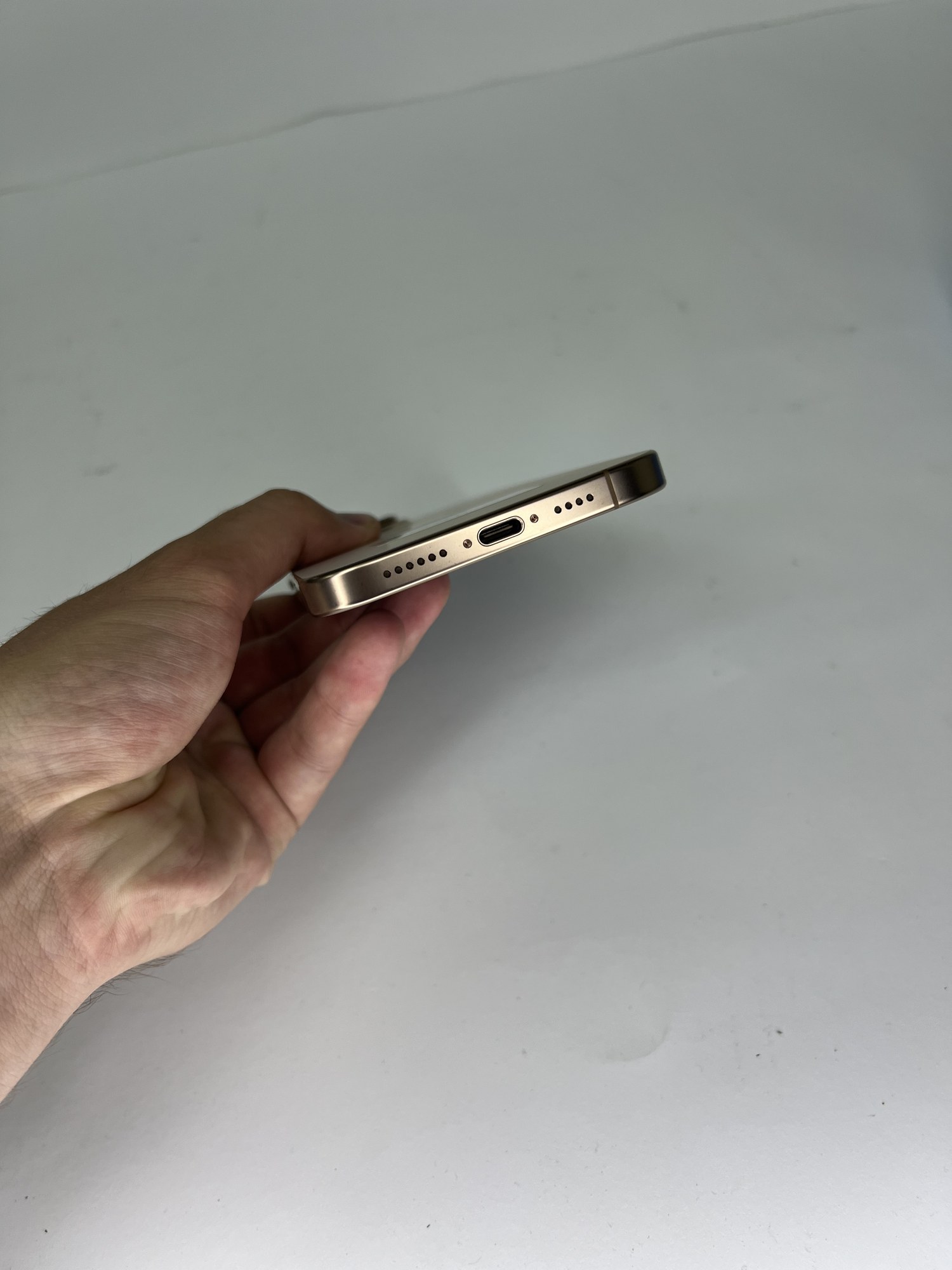 Apple iPhone 16 Pro Max 8 GB / 256GB / Desert (MYWJ3J/A)
